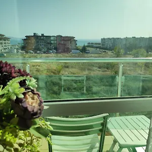 Apartament прекрасен с изглед към морето сарафово 1 
