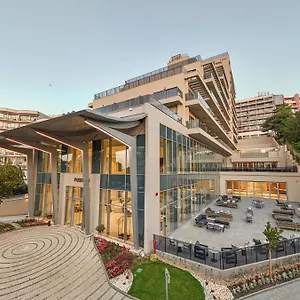 rezervați aici