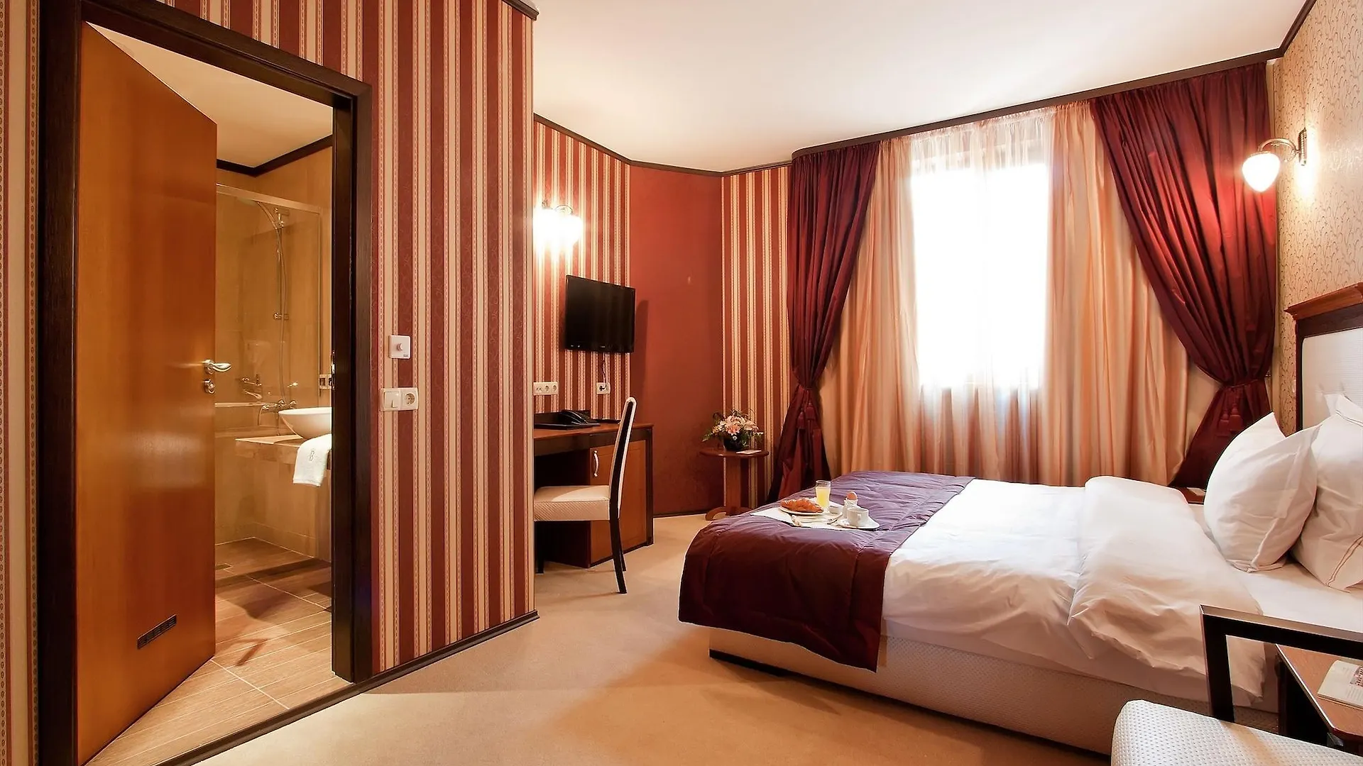 ****  Best Western Plus Bristol Hotel Sofia Bułgaria